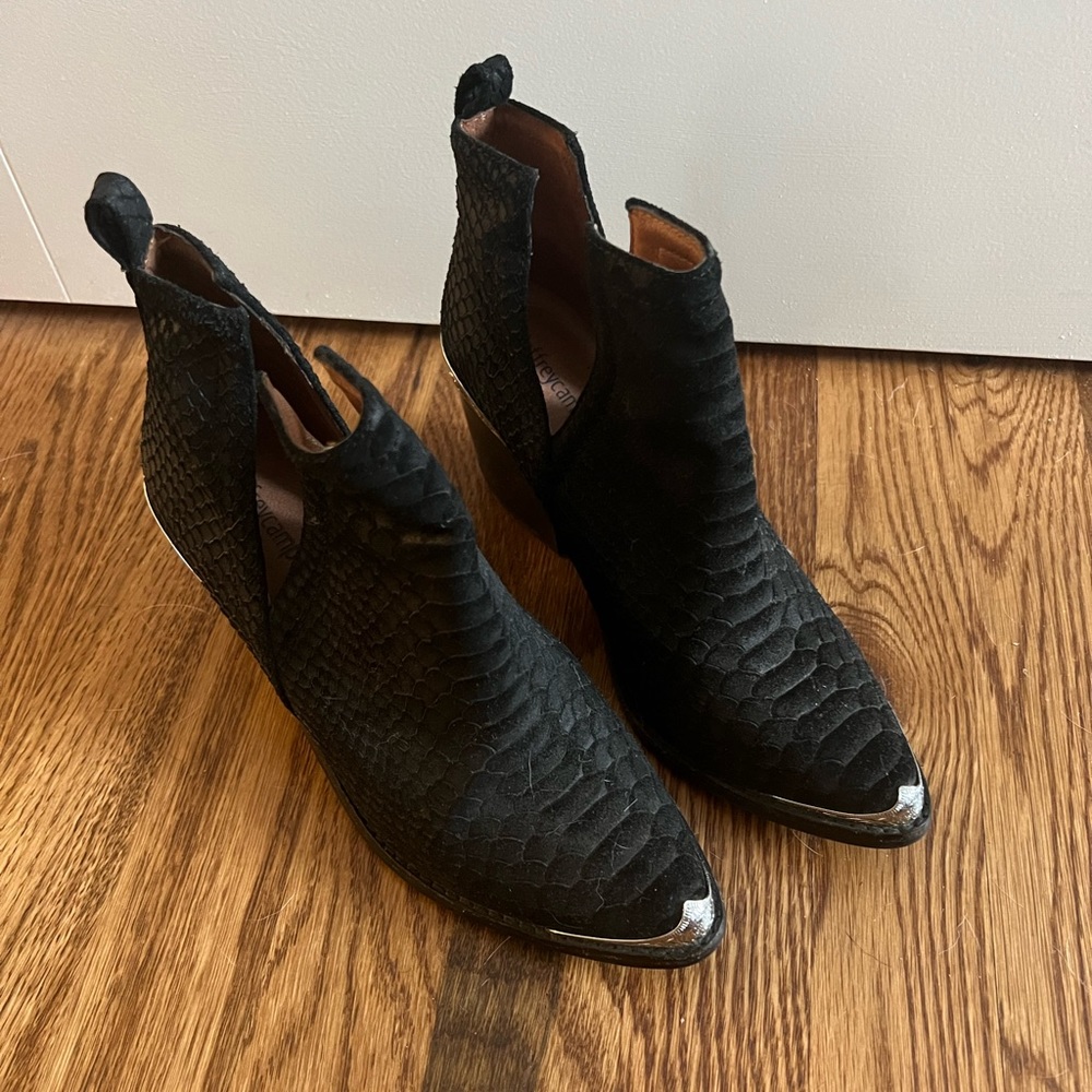 Jeffrey Campbell Cromwell